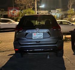 نيسان روج